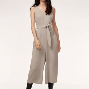 Aritzia Wilfred Écoulement V-neck jumpsuit